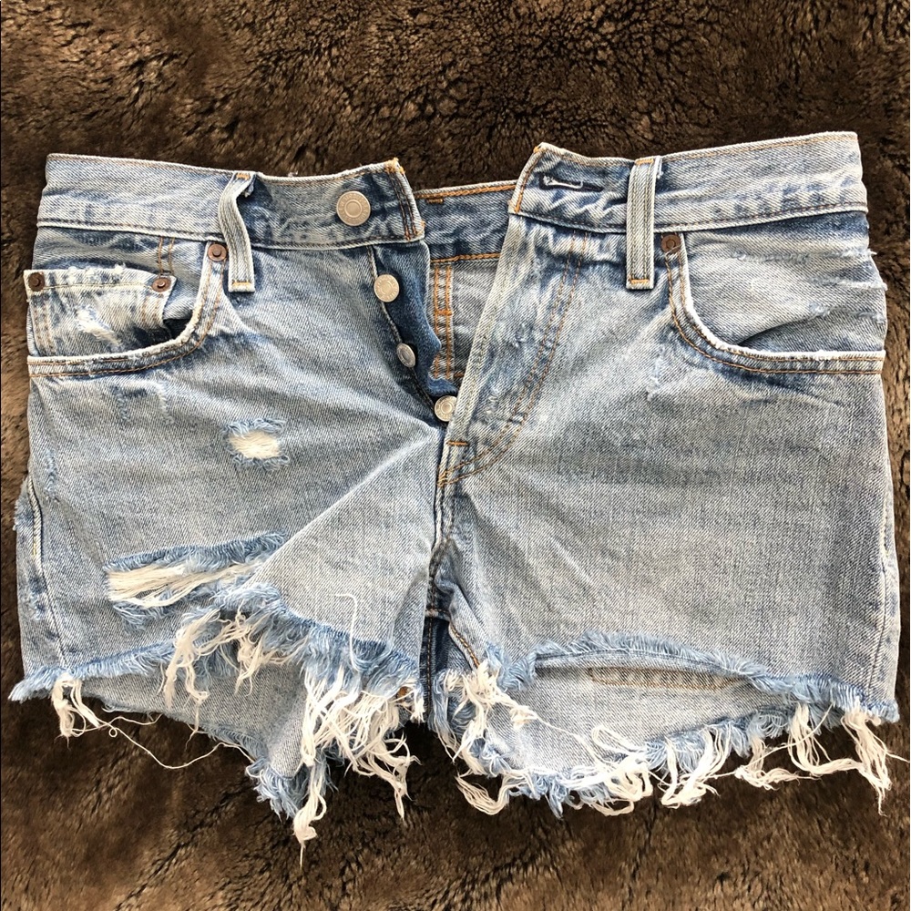 Levi’s 501 cut off shorts